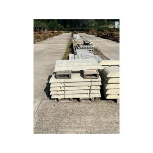 Concrete Spur Post